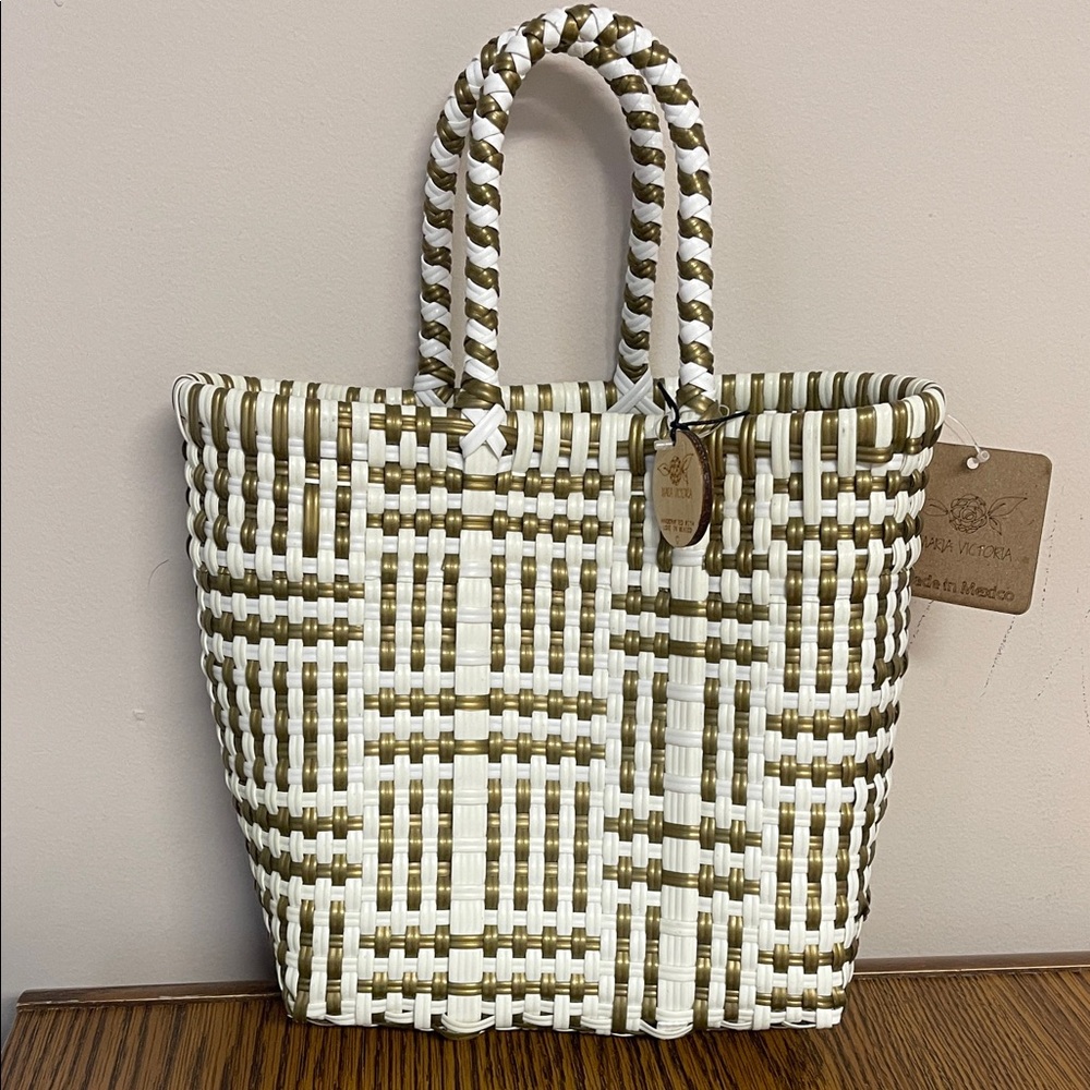 Maria Victoria Woven Bag NWT